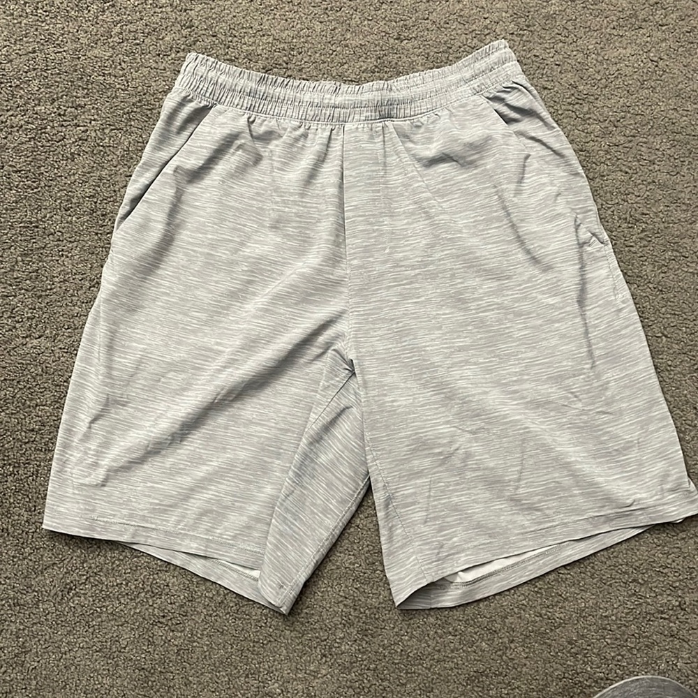 Lululemon Mens 9” Pace Breaker Short Size M